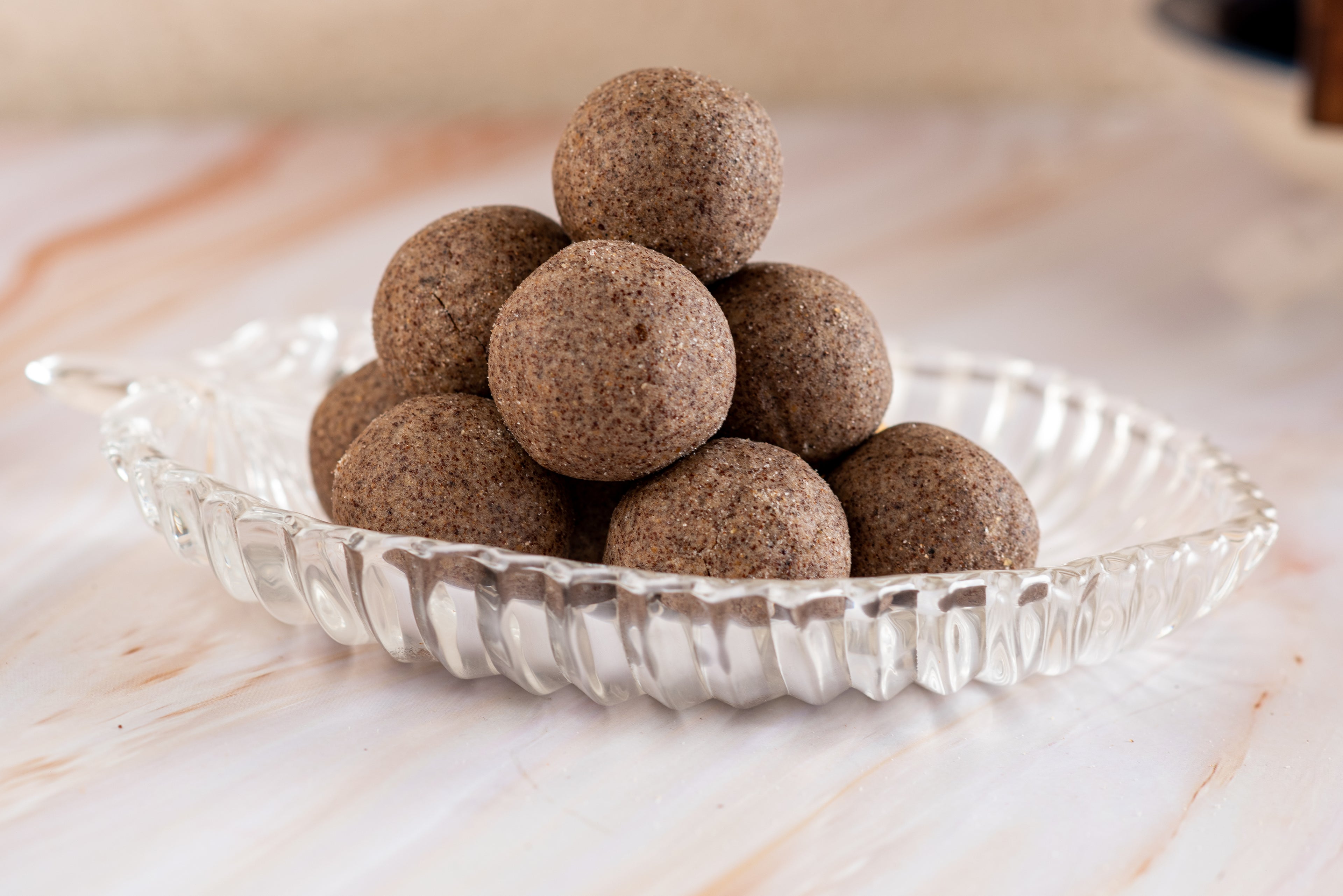 Nachani Ladoo (with sugar)